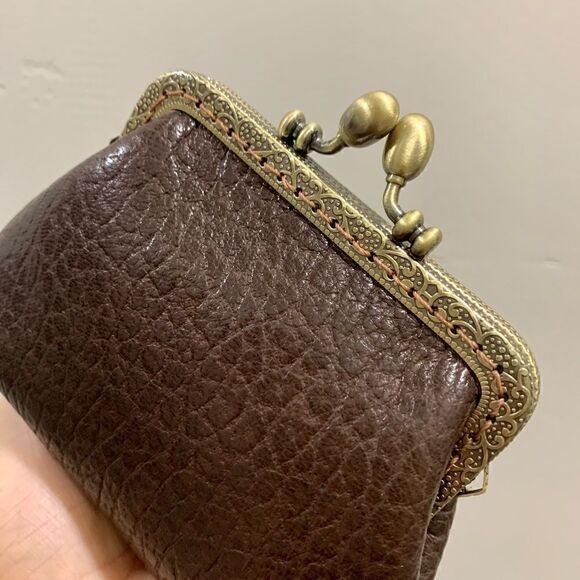 Vintage Handsewn Genuine Embossed Leather Kisslock Clutch/Wallet/Wristlet - Picture 10 of 13